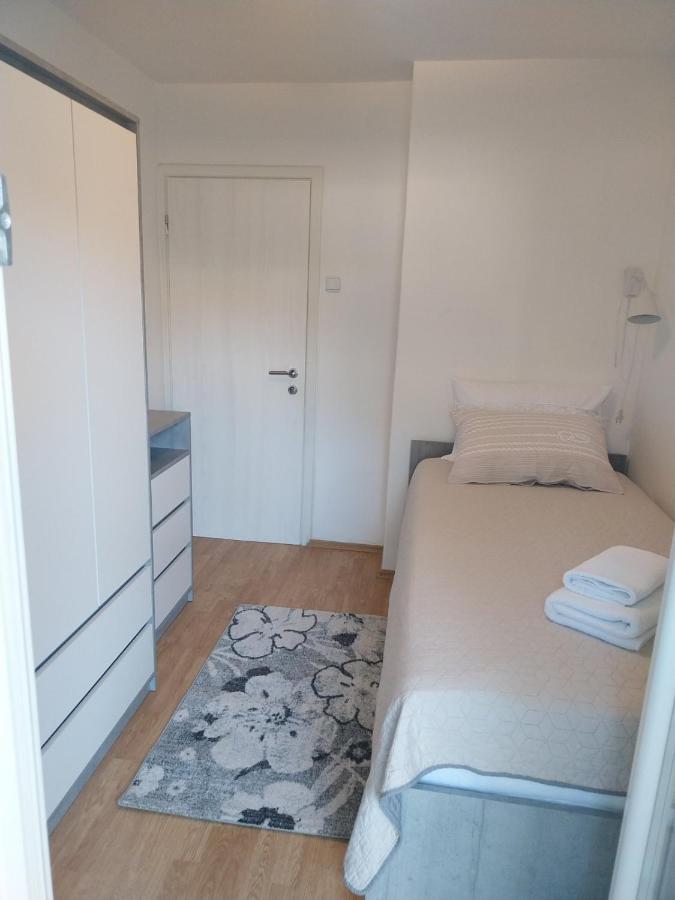 Apartman Oly Rovigno Esterno foto