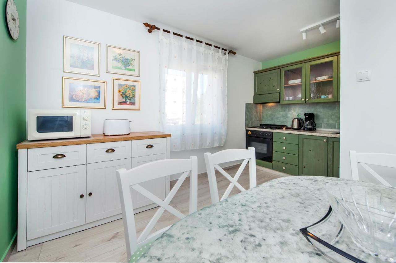 Apartman Oly Rovigno Esterno foto
