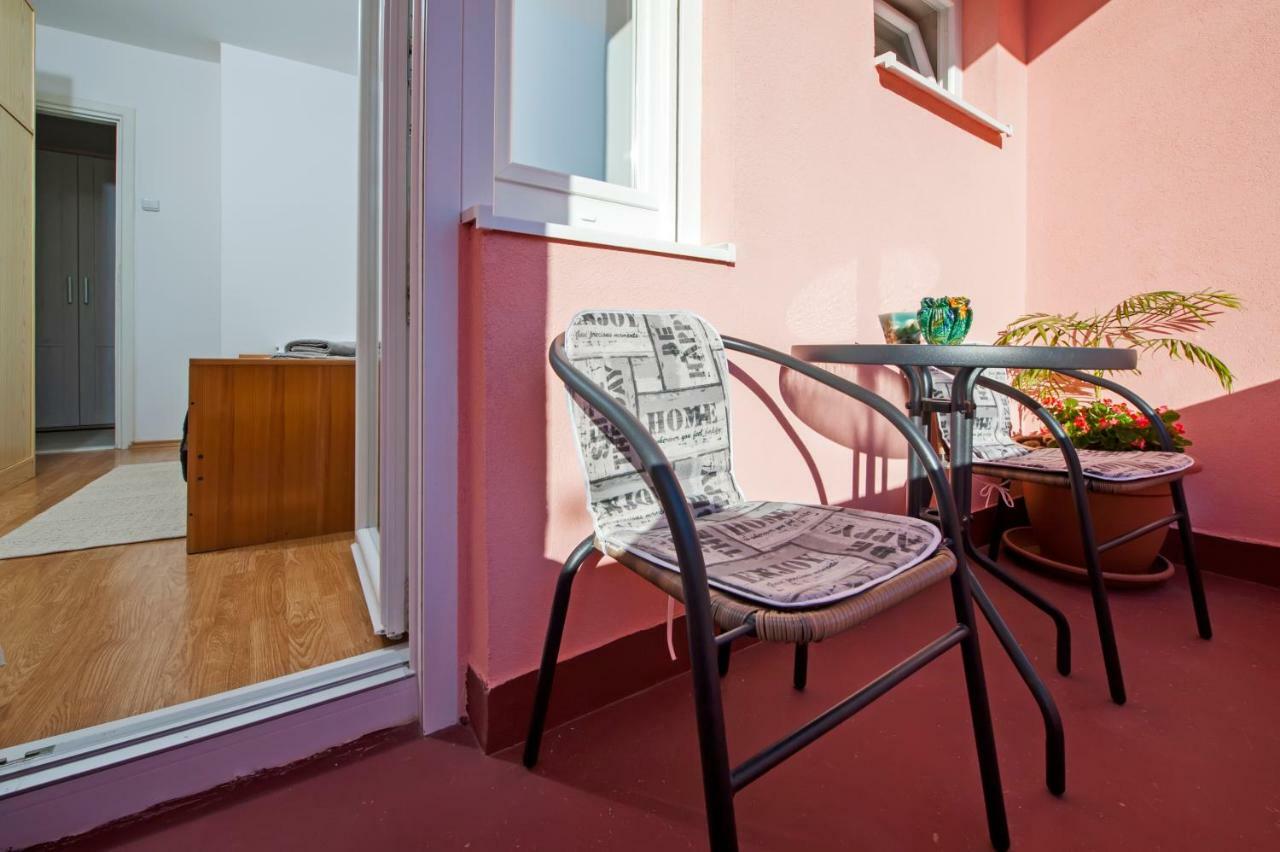 Apartman Oly Rovigno Esterno foto